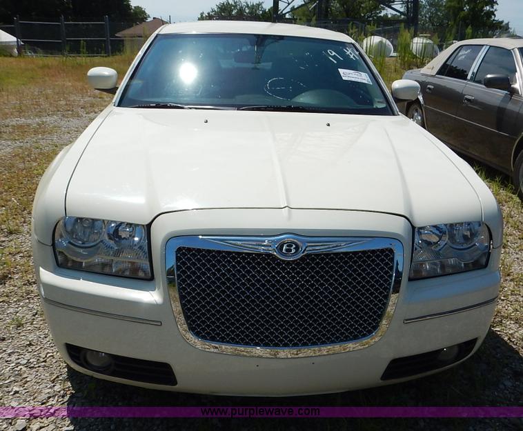 image for item K1579 2007 Chrysler 300