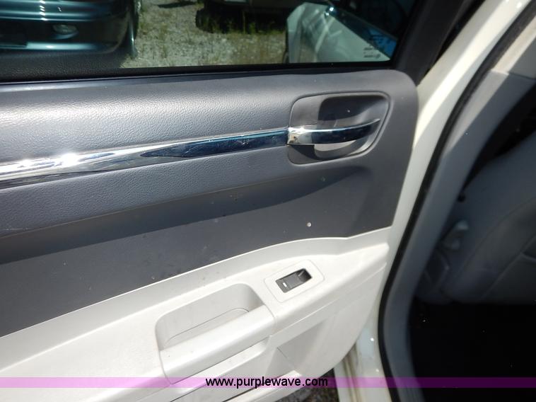 image for item K1579 2007 Chrysler 300