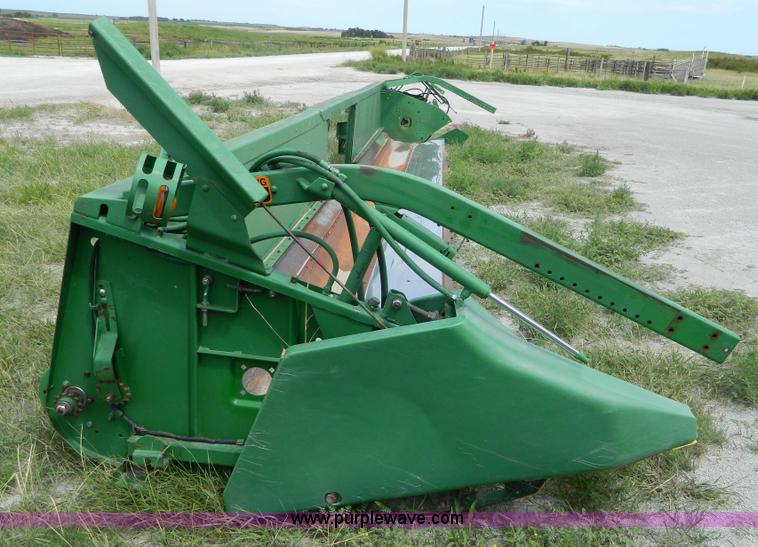 image for item BJ9057 John Deere 930F head