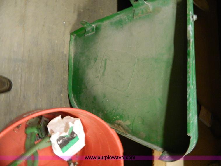 image for item BJ9057 John Deere 930F head