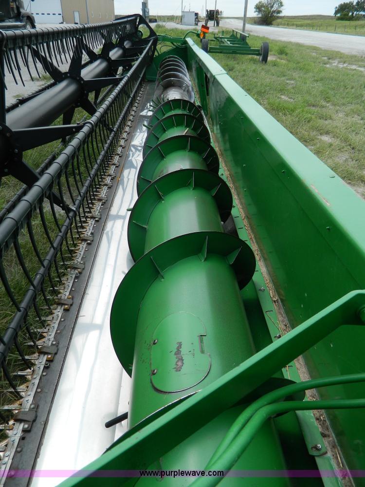 image for item BJ9058 2000 John Deere 930F flex head