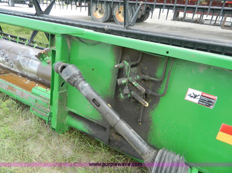 image for item BJ9058 2000 John Deere 930F flex head