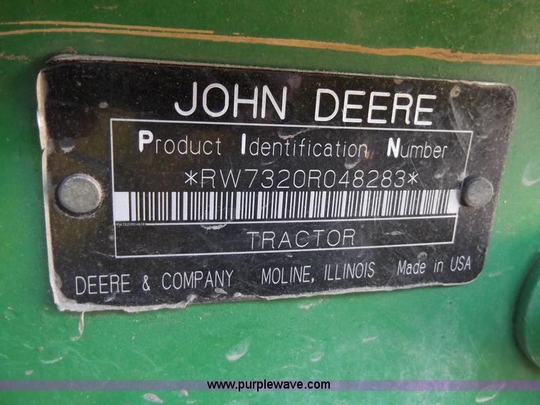 image for item D1650 2006 John Deere 7320 MFWD tractor