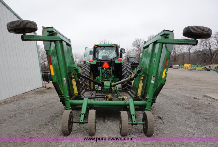 image for item D1657 2000 John Deere 2018 rotary mower