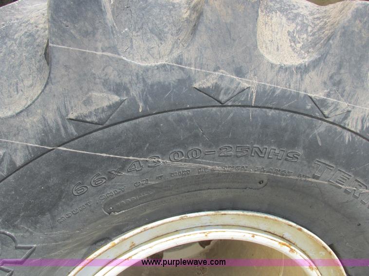 image for item H3257 2002 Sterling L8500 applicator truck