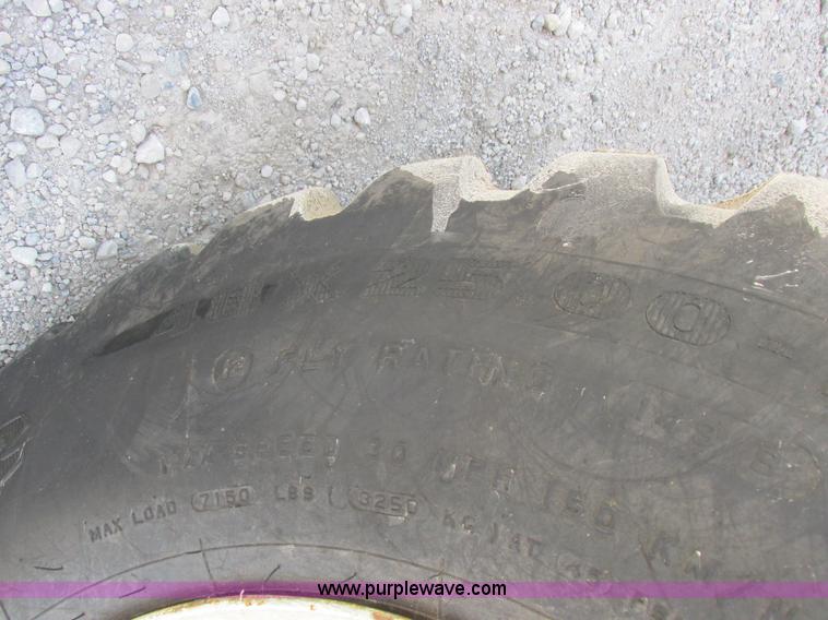 image for item H3257 2002 Sterling L8500 applicator truck