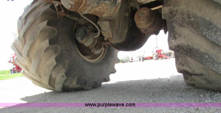 image for item H3257 2002 Sterling L8500 applicator truck