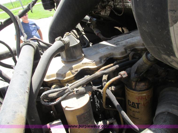 image for item H3257 2002 Sterling L8500 applicator truck