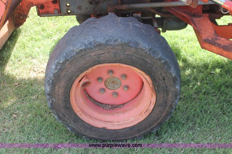 image for item H8148 1991 Kubota B1750HSD MFWD tractor