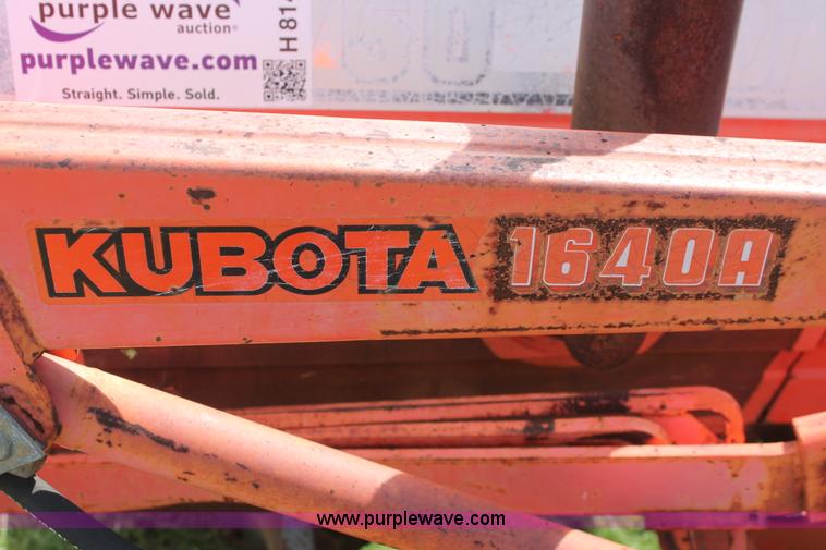 image for item H8148 1991 Kubota B1750HSD MFWD tractor
