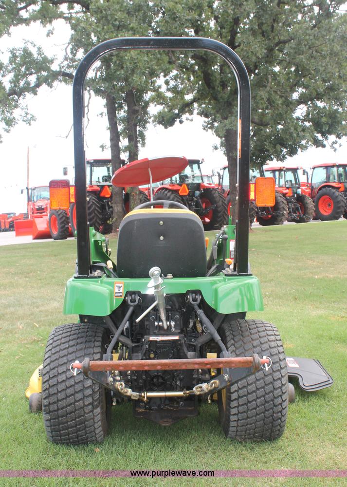 image for item H8151 2004 John Deere 2210 tractor