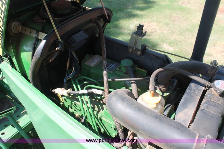 image for item H8152 2002 John Deere 790 tractor