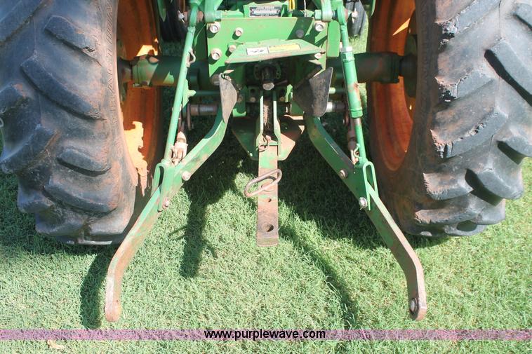 image for item H8152 2002 John Deere 790 tractor