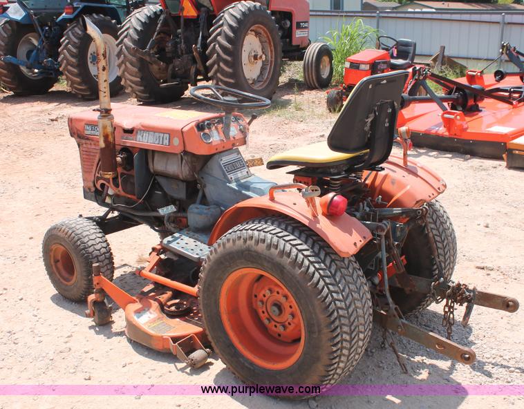 image for item H8156 1982 Kubota B6100HST-E tractor