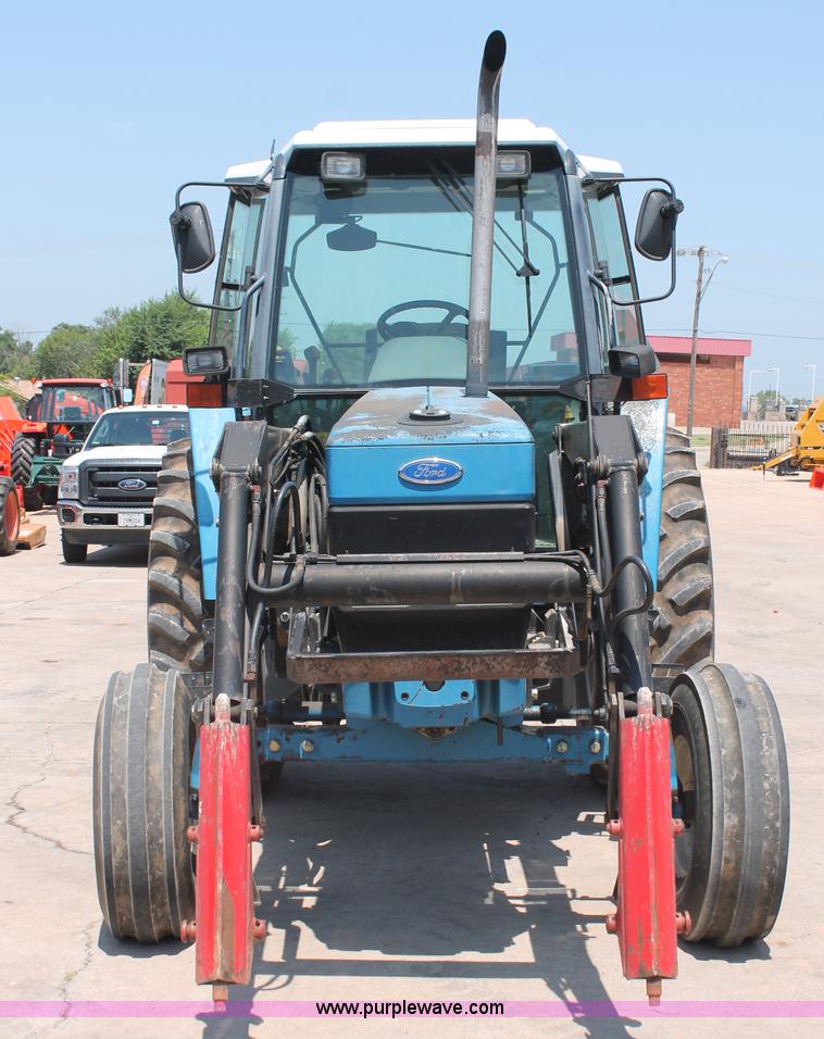 image for item H8157 1994 Ford 6640 tractor