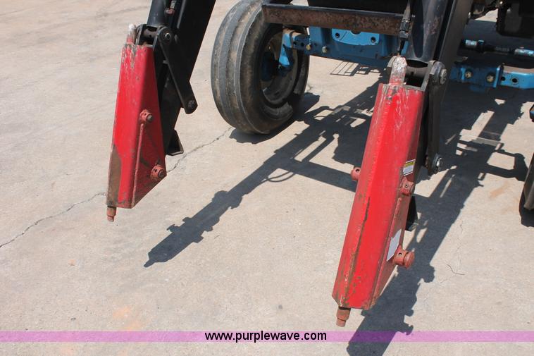 image for item H8157 1994 Ford 6640 tractor