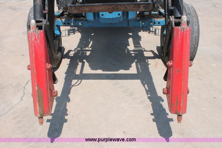 image for item H8157 1994 Ford 6640 tractor