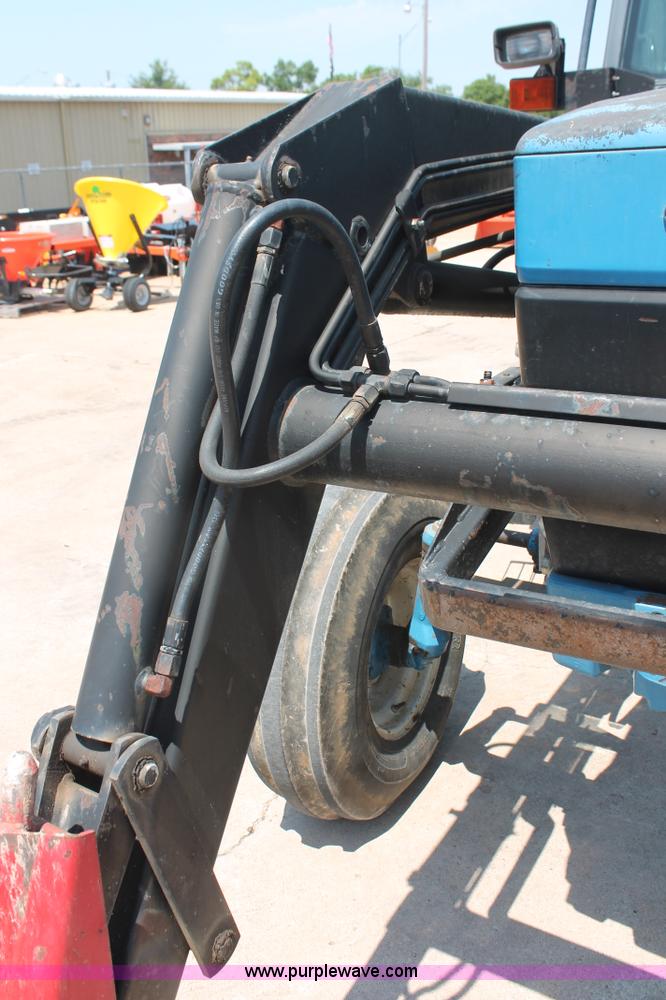 image for item H8157 1994 Ford 6640 tractor