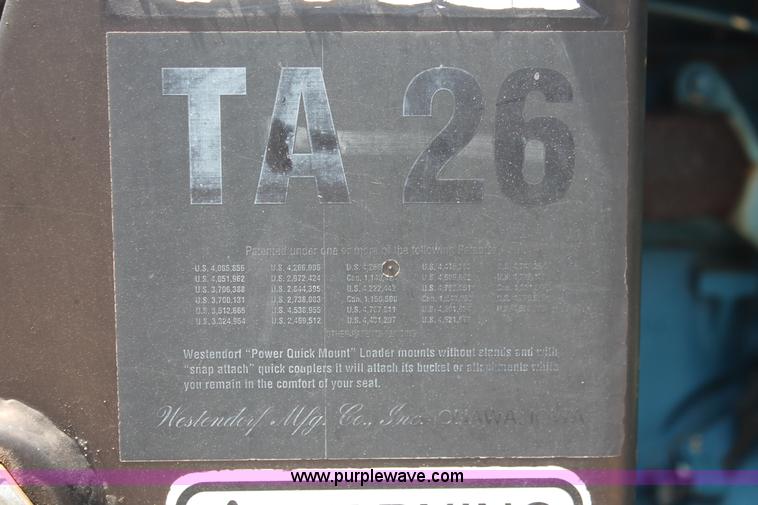 image for item H8157 1994 Ford 6640 tractor