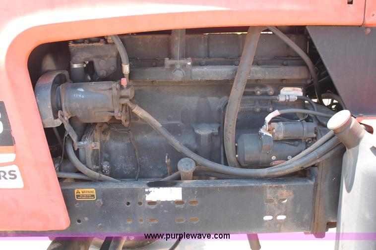 image for item H8158 1981 Allis Chalmers 7045 tractor