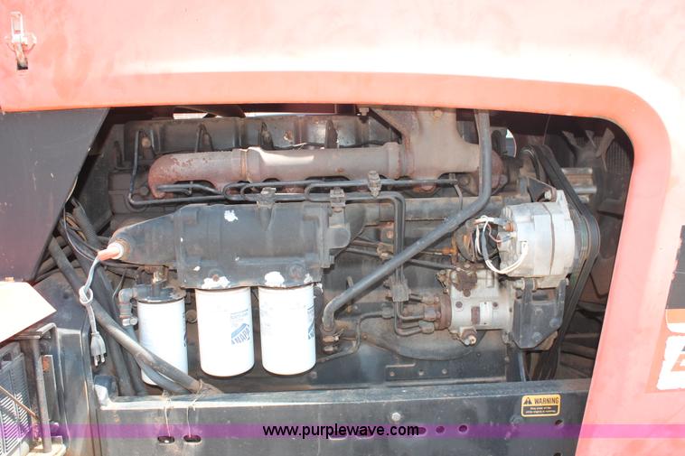 image for item H8158 1981 Allis Chalmers 7045 tractor