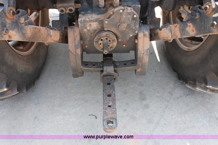 image for item H8158 1981 Allis Chalmers 7045 tractor