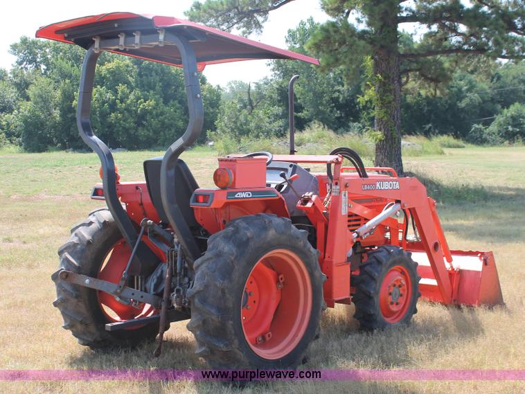image for item H8162 2000 Kubota L3000DT MFWD tractor