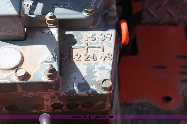 image for item H8162 2000 Kubota L3000DT MFWD tractor