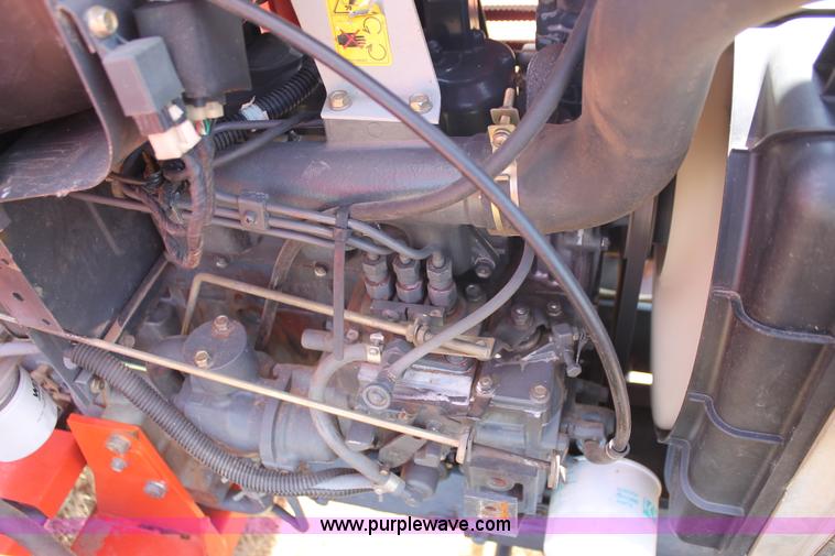 image for item H8162 2000 Kubota L3000DT MFWD tractor