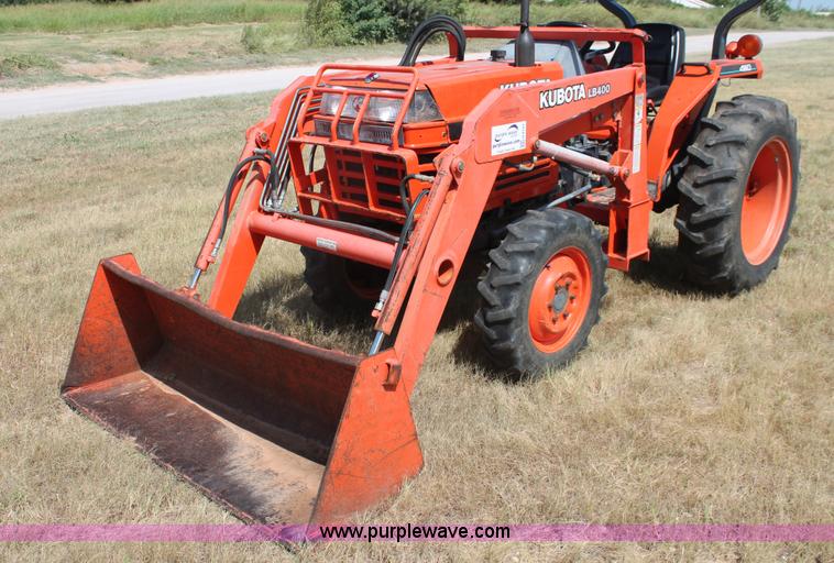 image for item H8162 2000 Kubota L3000DT MFWD tractor