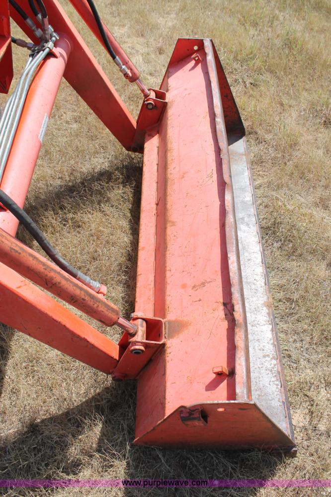 image for item H8162 2000 Kubota L3000DT MFWD tractor