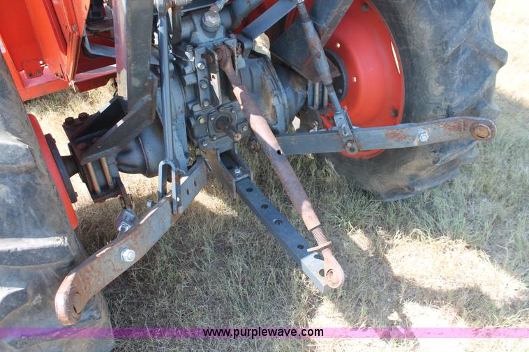 image for item H8162 2000 Kubota L3000DT MFWD tractor