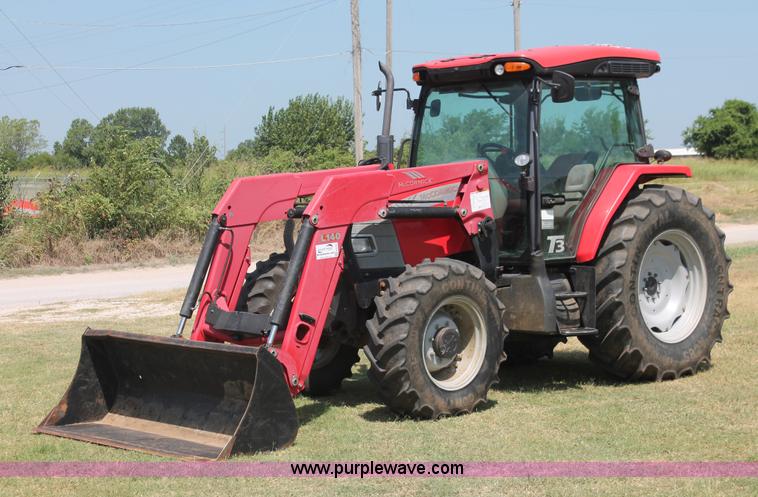 image for item H8164 2010 McCormick CX110 MFWD tractor
