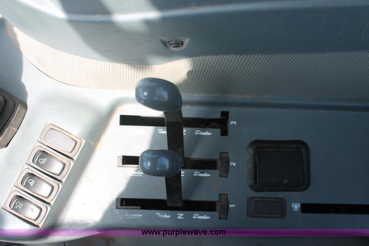 image for item H8164 2010 McCormick CX110 MFWD tractor