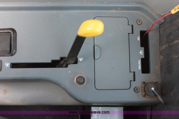 image for item H8164 2010 McCormick CX110 MFWD tractor