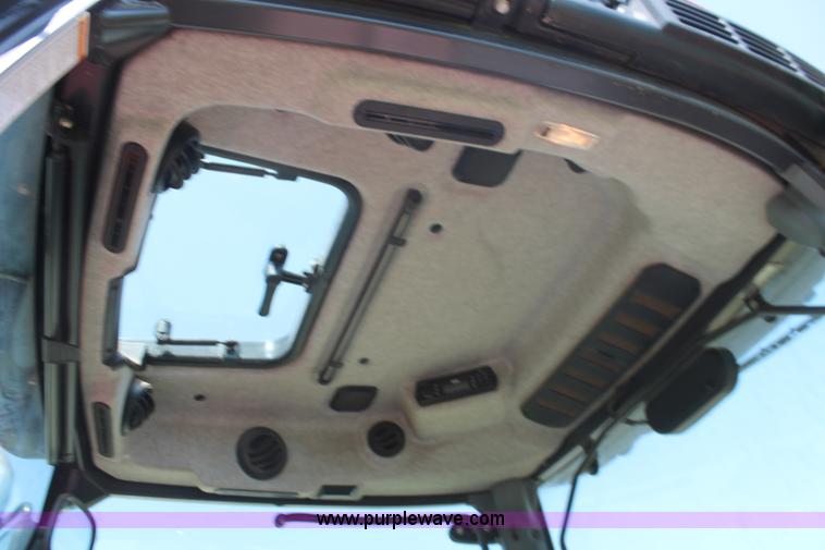 image for item H8164 2010 McCormick CX110 MFWD tractor