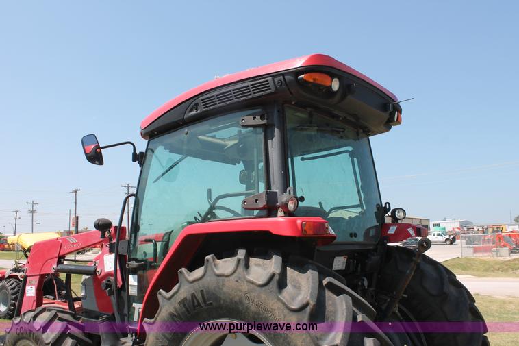 image for item H8164 2010 McCormick CX110 MFWD tractor