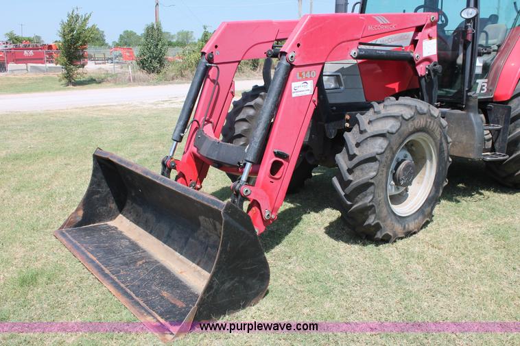image for item H8164 2010 McCormick CX110 MFWD tractor