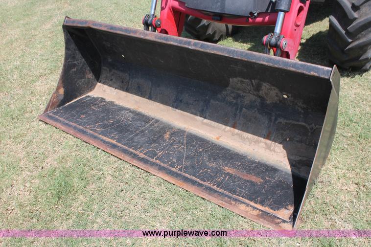 image for item H8164 2010 McCormick CX110 MFWD tractor