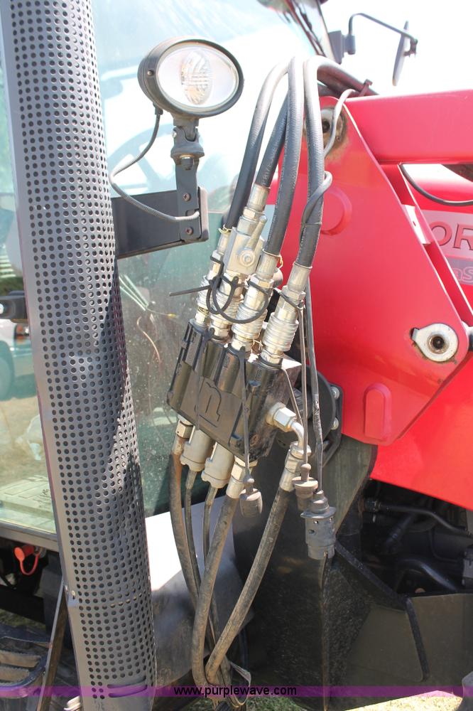 image for item H8164 2010 McCormick CX110 MFWD tractor