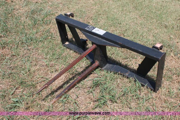 image for item H8164 2010 McCormick CX110 MFWD tractor