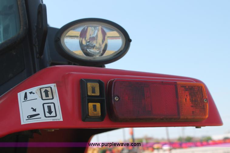 image for item H8164 2010 McCormick CX110 MFWD tractor