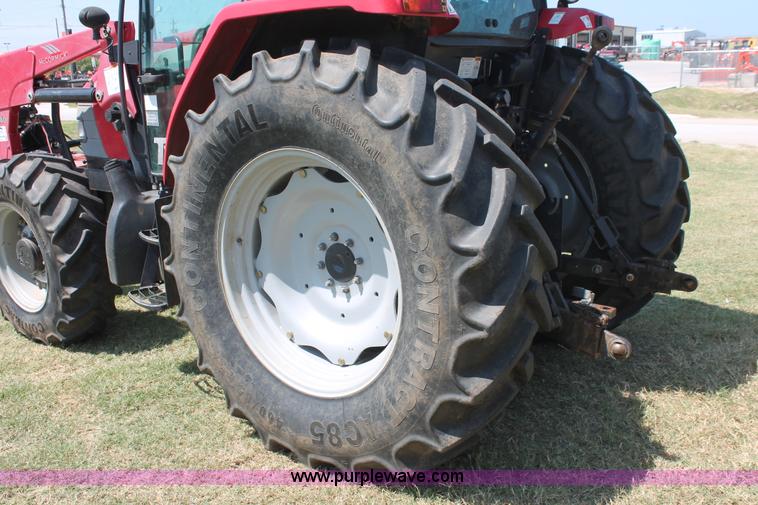 image for item H8164 2010 McCormick CX110 MFWD tractor
