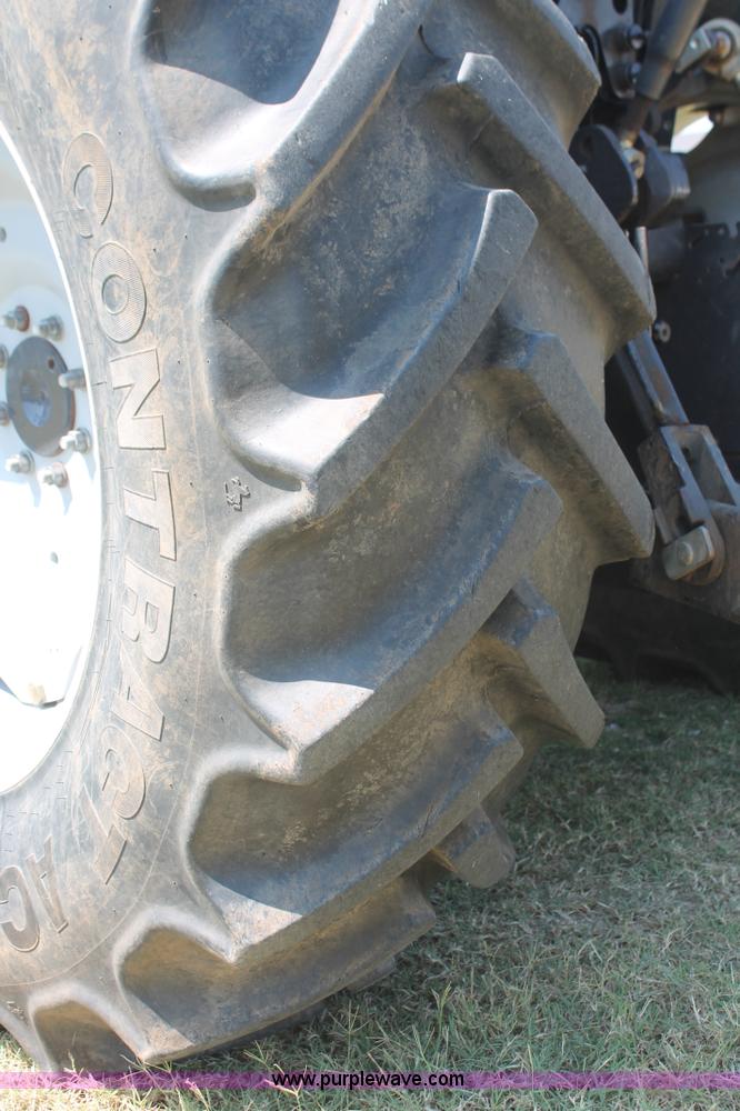 image for item H8164 2010 McCormick CX110 MFWD tractor