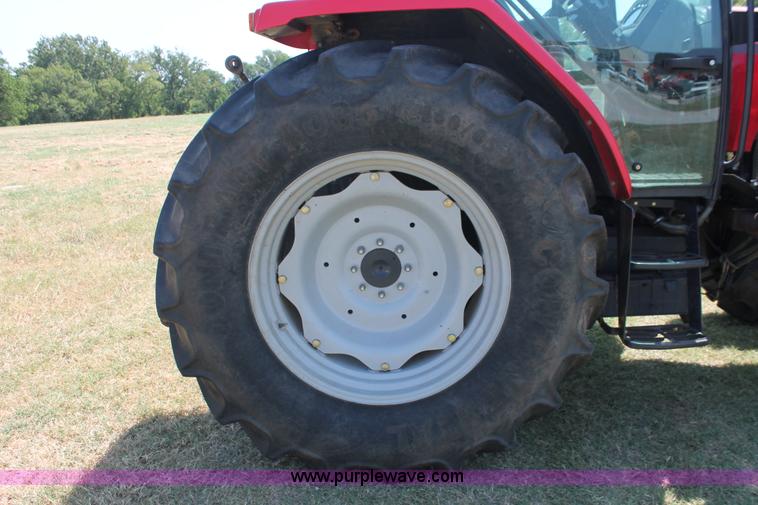 image for item H8164 2010 McCormick CX110 MFWD tractor