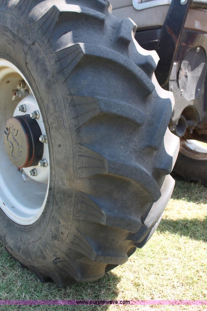 image for item H8164 2010 McCormick CX110 MFWD tractor