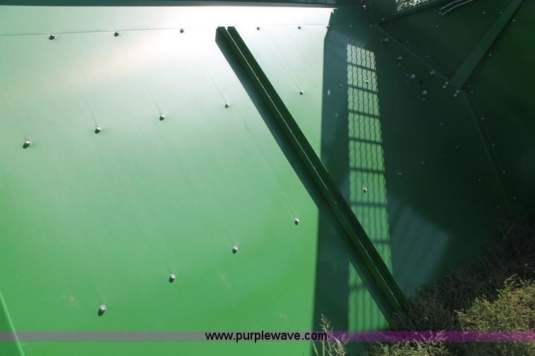 image for item H8170 John Deere 7460 cotton stripper basket