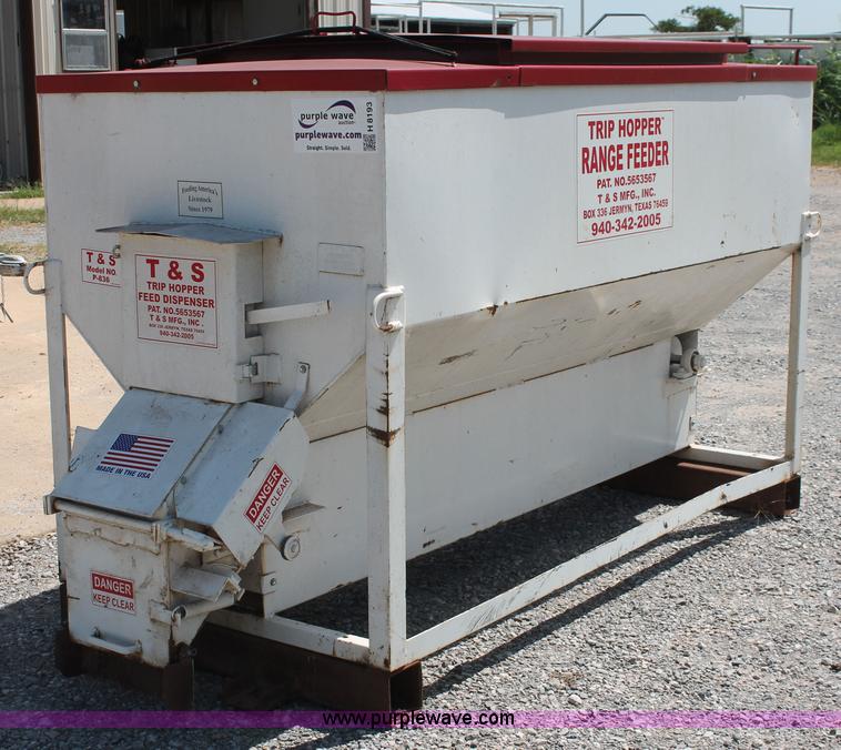 T&S P836 trip hopper feed dispenser in Pocasset, OK Item H8193 sold