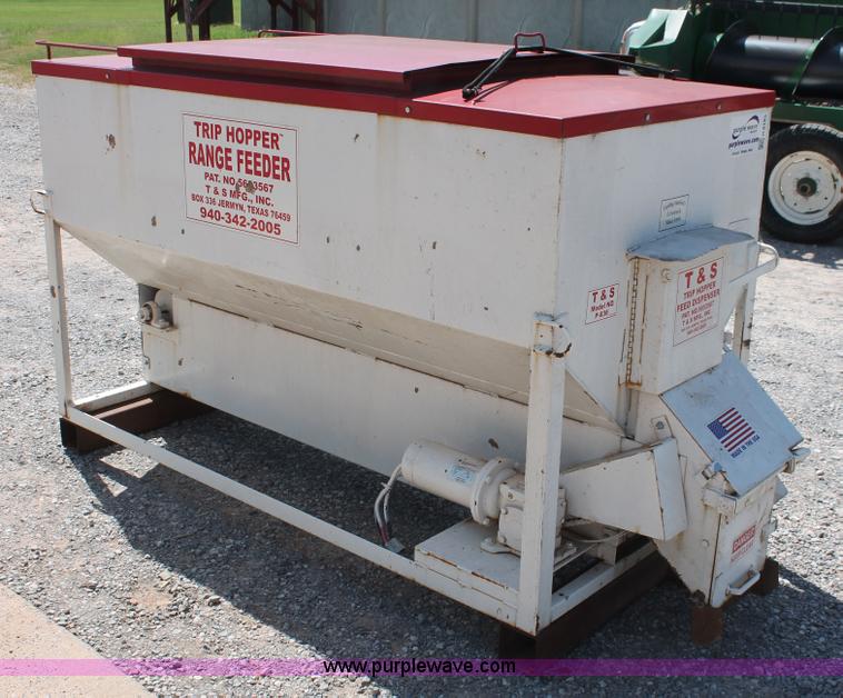 image for item H8193 T&S P-836 trip hopper feed dispenser