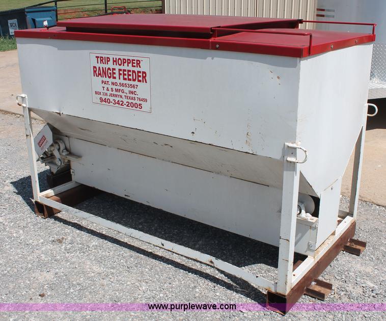 image for item H8193 T&S P-836 trip hopper feed dispenser